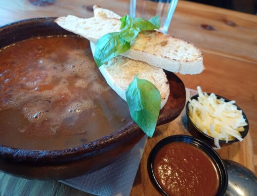 Haus cervecería resto