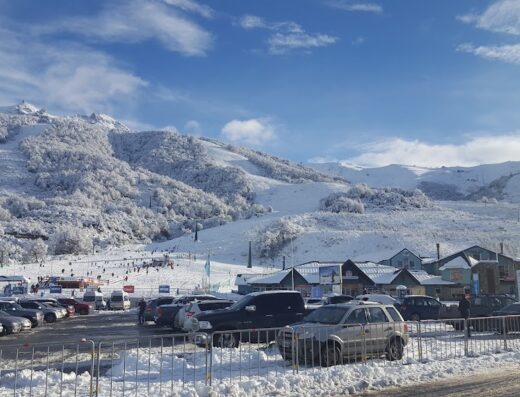 La Base Escuela de Esquí y Snowboard