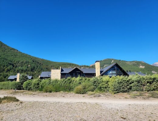 Amancio Hotel Spa & Cabañas – Frente al Lago