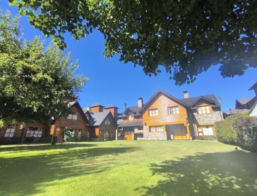 Torres del Sur Apart Hotel